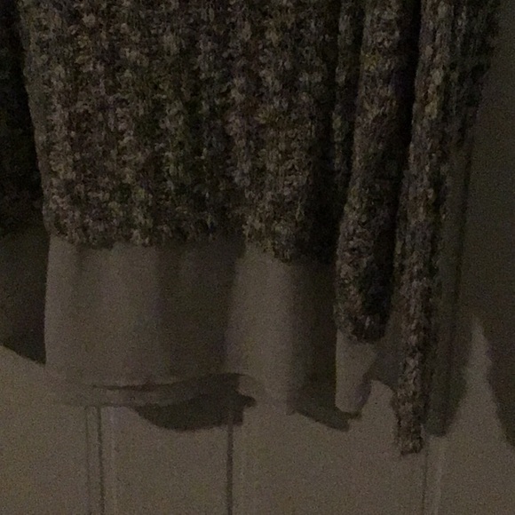 Sweater - Picture 2 of 7